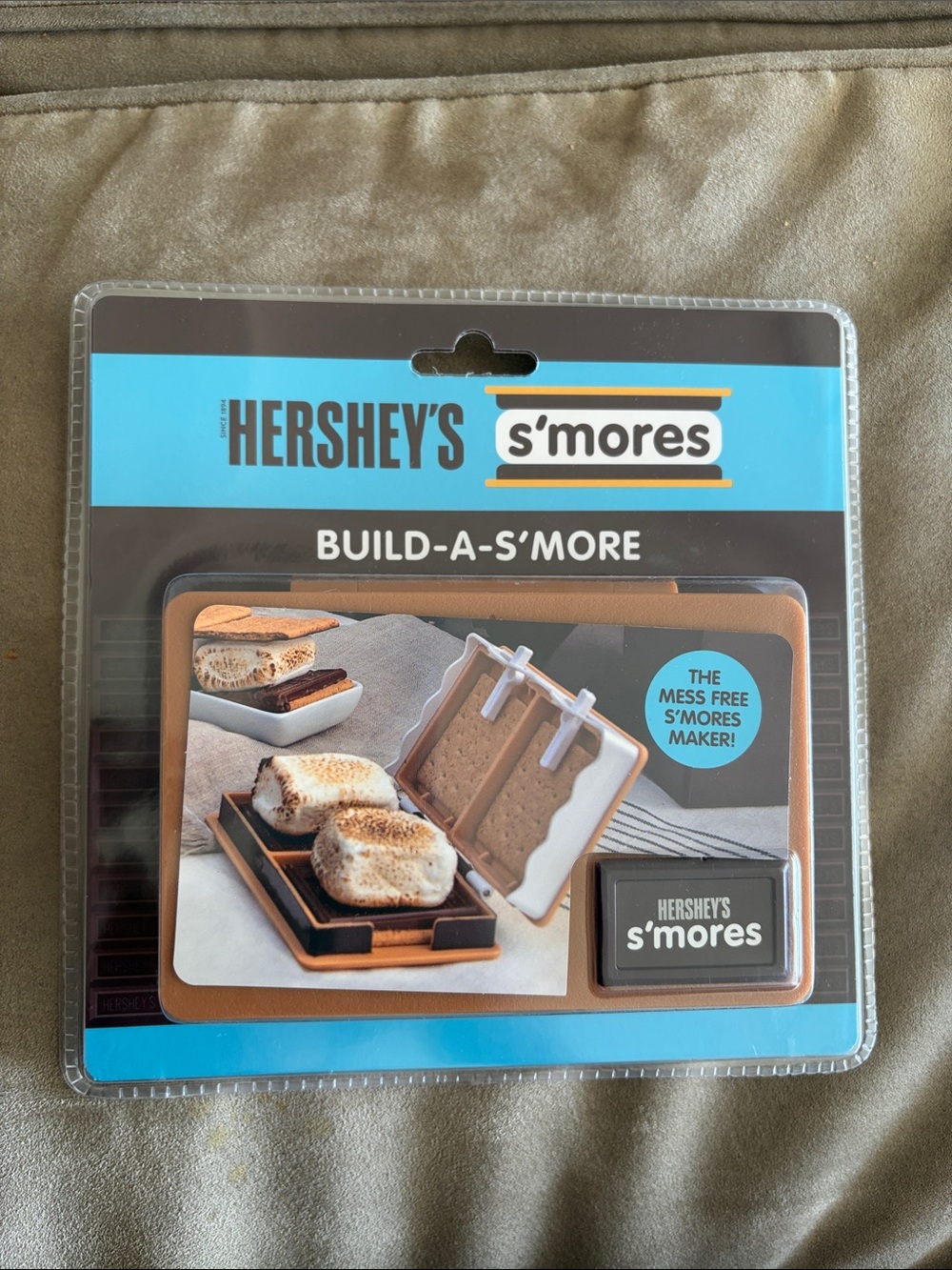 Hershey’s S'mores Build-A-S'more Maker